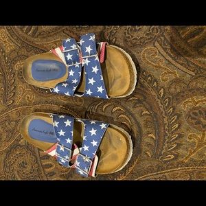 American Eagle patriotic flag sandals size 7
